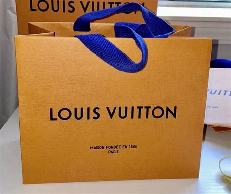 louis vuitton paper bag 2019 christmas|Louis Vuitton paper shopping bag.